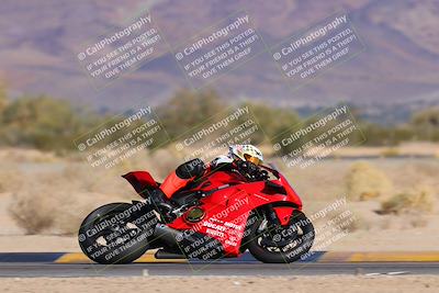 media/Dec-15-2023-Apex Assassins (Fri) [[91f19fb1c7]]/Trackday 1/Session 2 (Turn 4 Entry)/